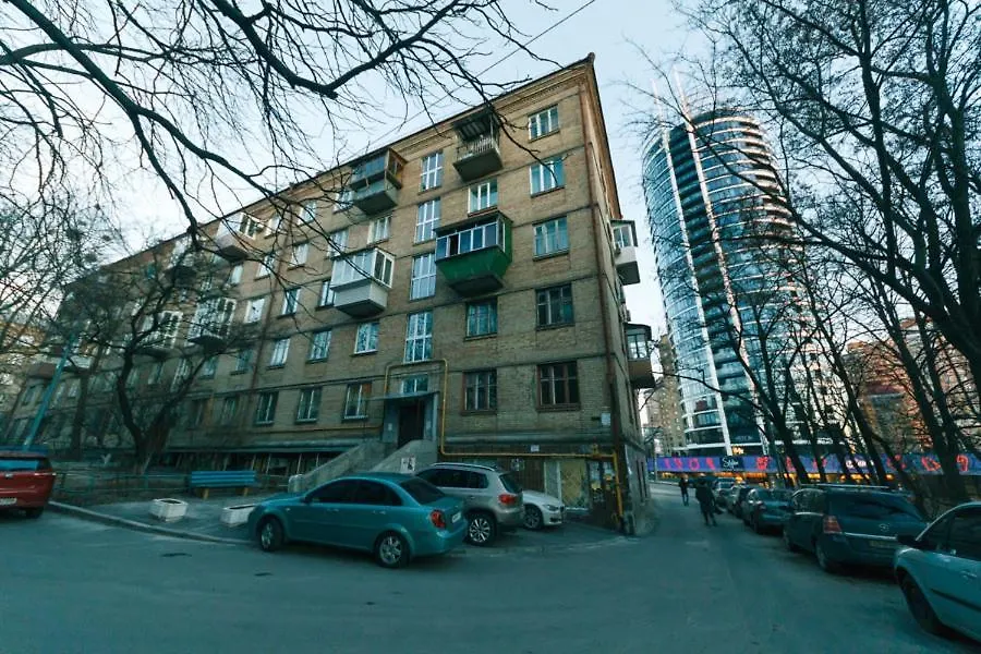 Квартира В Тихом Месте Шумного Мегаполиса キエフ アパート